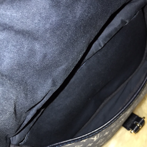 Louis Vuitton Navy Mini Lin Saumur Crossbody Bag - Picture 12 of 14